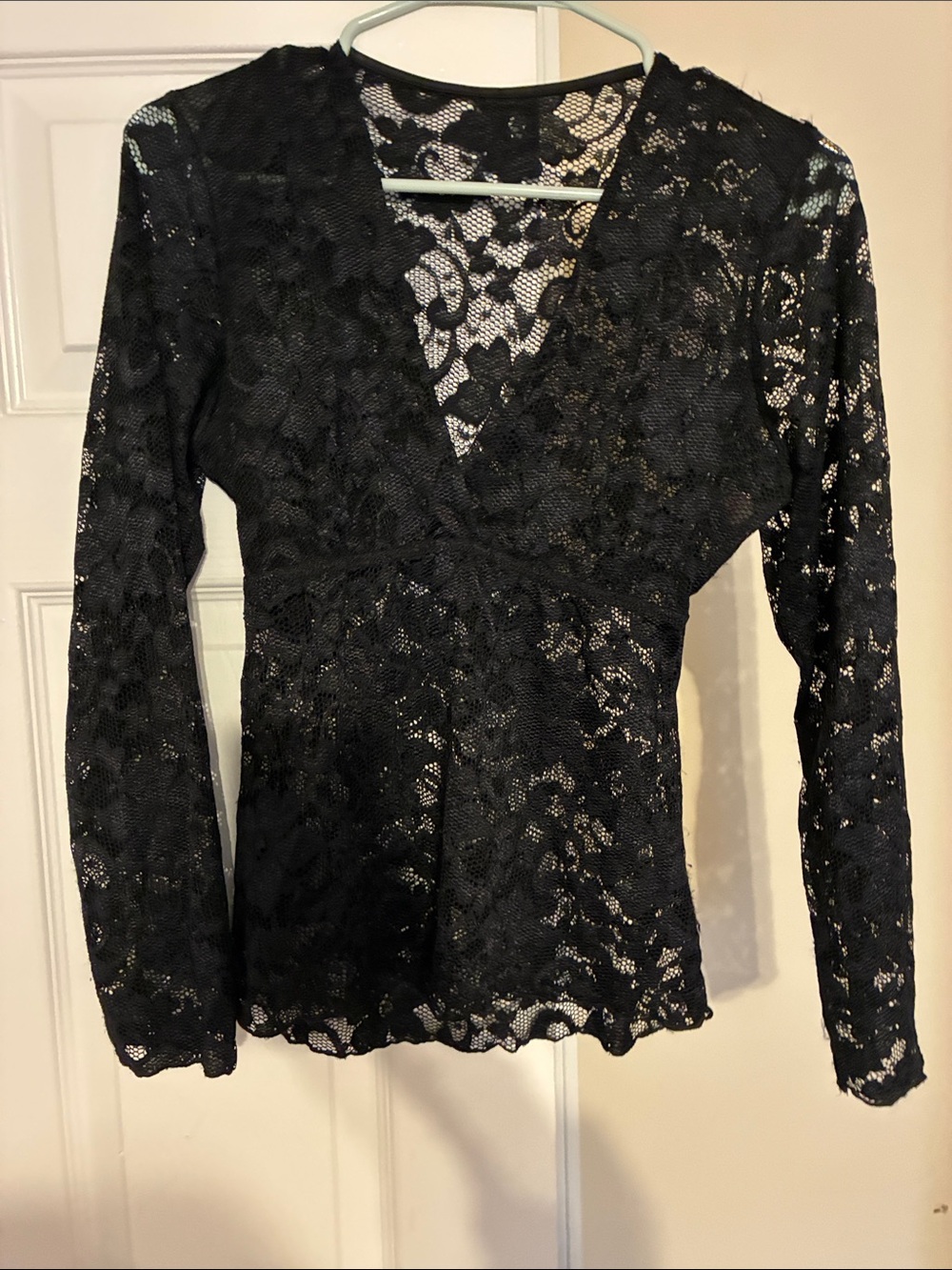 Shirley of Hollywood Black Floral Lace Long-Sleeve Top